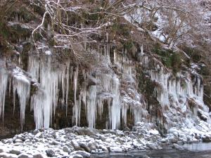 三十槌の氷柱